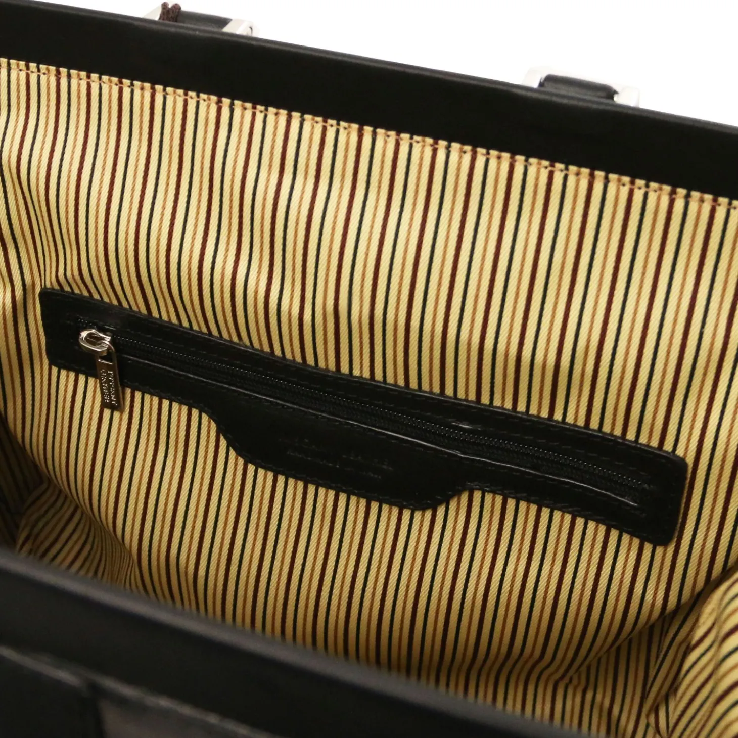Doctor Leather bag
