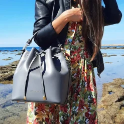 Leather Bucket bag