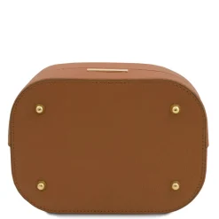 Leather Bucket bag and Exclusive zip Around Leather Wallet