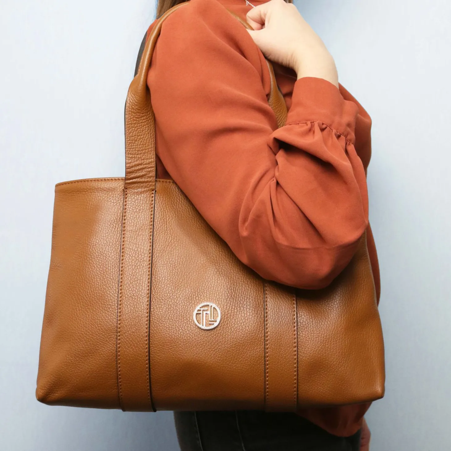 Soft Leather Shoulder bag